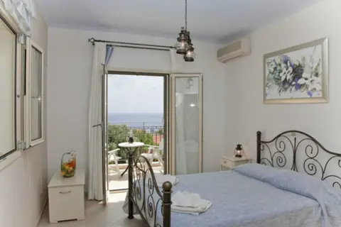 Liocharis Apartments in Λουρδάτα — foto 7