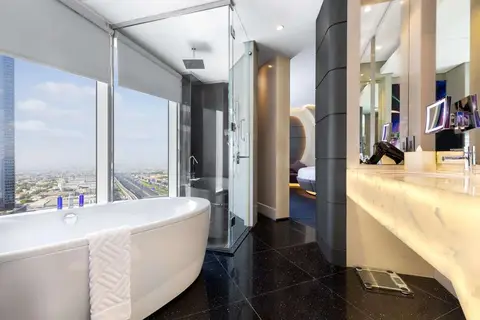 V Hotel Dubai Curio Collection by Hilton in دبي — foto 20