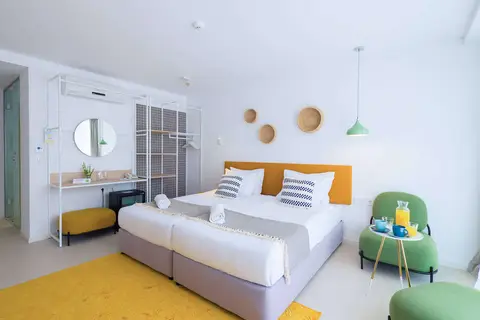 Ibis Styles Golden Sands Roomer in Sunrise — foto 4