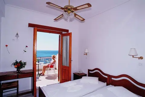 Golden Sand in Municipal Unit of Marathokabos, foto 4