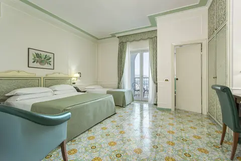 Lloyd's Baia Hotel in Vietri Sul Mare — foto 20