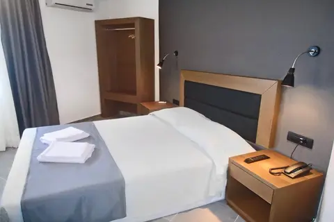 Evita Bay Hotel in Φαληράκι — foto 5