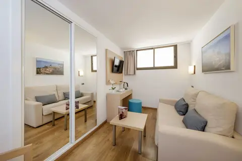 Sentido Fido Punta del Mar in Santa Ponsa — foto 20