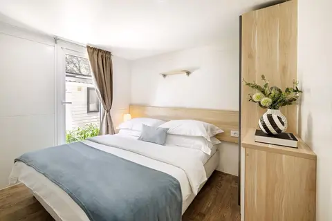 Waterman Beach Village camp & glamping in Supetar — foto 2