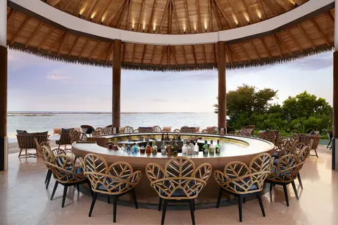 Le Meridien Resort & Spa in Velaa Bar & Grill — foto 14