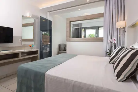Princess Golden Beach Hotel in Χρυσή Αμμουδιά — foto 29