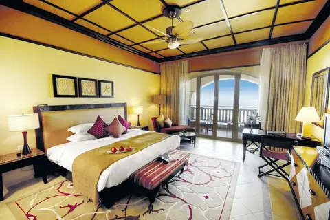 Desert Islands Resort & Spa by Anantara in صير بني ياس — foto 10