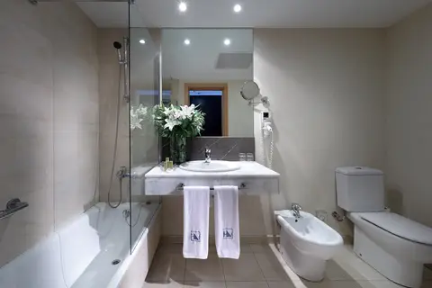 Hotel Eurostars Zaragoza in Zaragoza — foto 16