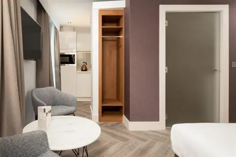 Roomzzz London Stratford in Londen — foto 4