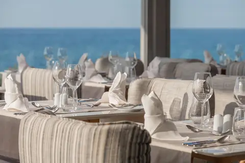 Ikones Seafront Luxury Suites in Rethimnon — foto 4