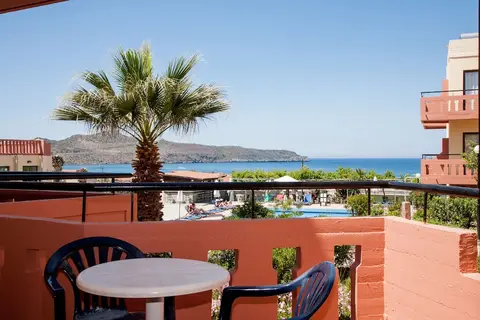 Ekavi Apartments in Agia Marina — foto 28