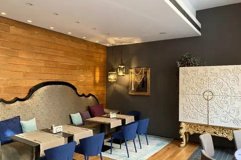 Graffit Gallery in Златни пясъци — foto 29