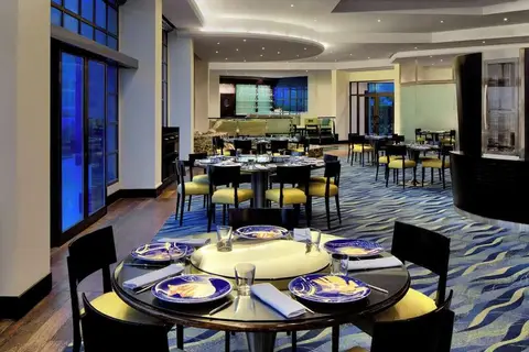Le Meridien Dubai Hotel in Dubai — foto 25