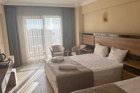 Royal Beach Club Hotel in Menderes — foto 15