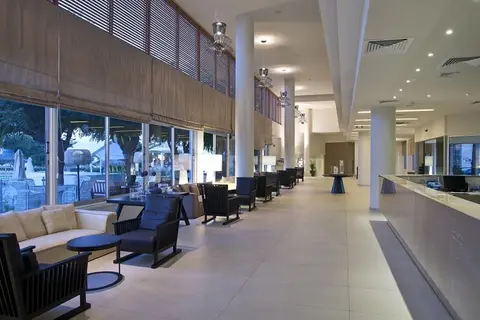 Pernera Beach Hotel in Παραλίμνι — foto 22