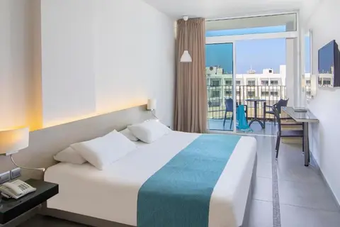 Mayfair Hotel in Paphos — foto 17