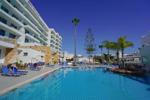 Melini Hotel Suites in Παραλίμνι — foto 3