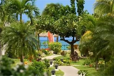 Coyaba Beach Resort in Saint George's — foto 11