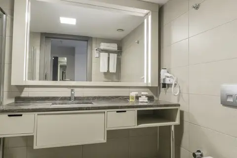 Ramada Plaza by Wyndham Izmir in Konak — foto 5