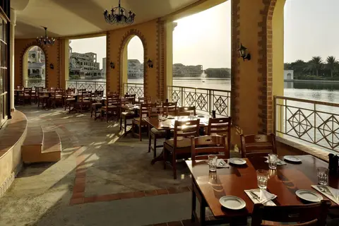 Millennium Lakeview Hotel in Dubai — foto 11