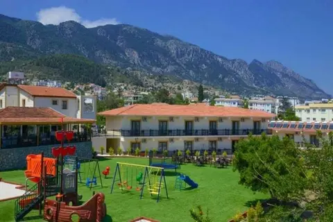 Riverside Garden Resort in Alsancak — foto 8