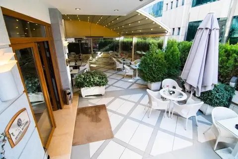 Hotel Boutique Kotoni in Tirana — foto 29