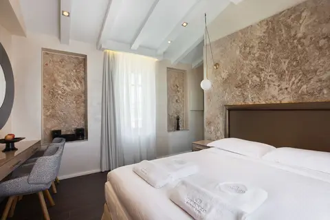 Consolato Boutique in Chania — foto 17