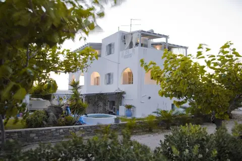 Evi Rooms in Αλυκή — foto 15