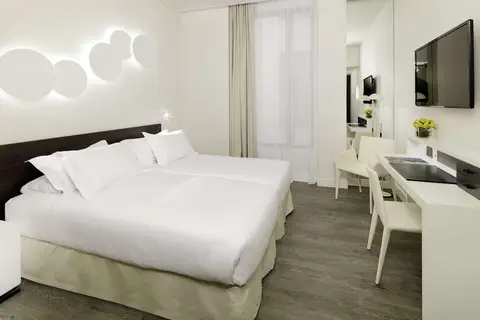H10 Port Vell in Barcelona — foto 11