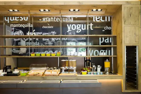 ibis budget Sevilla Aeropuerto in Sevilla — foto 12
