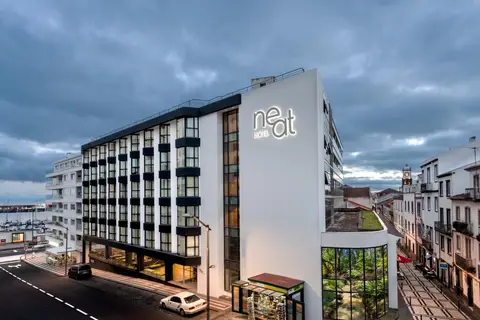 Neat Hotel Avenida in Ponta Delgada — foto 2