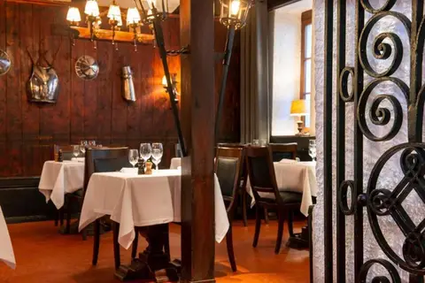 Les Armures in Genève — foto 12