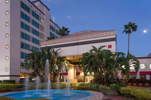 Ramada by Wyndham Kissimmee Gateway in Kissimmee — foto 18