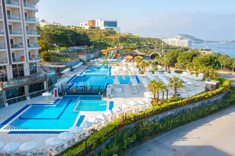 Ramada Resort by Wyndham Kusadasi in Kusadasi — foto 4