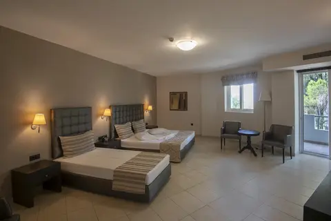 Amalias Hotel in Amaliada — foto 3