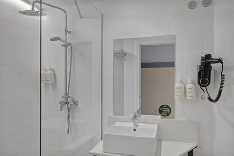 B&B HOTEL Girona 3 in Salt, foto 30