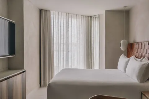 Mondrian Ibiza in Santa Eulària des Riu — foto 4