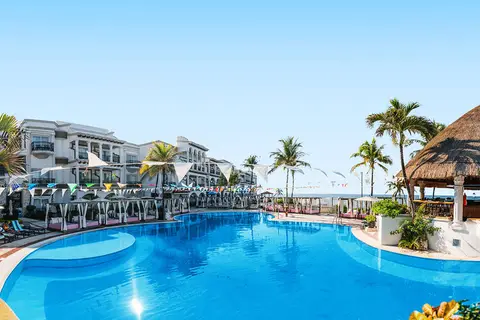 Wyndham Alltra Playa del Carmen in Playa del Carmen
