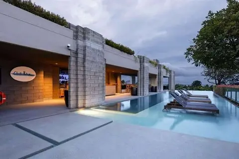 Cross Pattaya Oceanphere in บางเสร่
