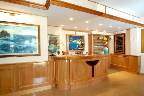 Hotel Cinque Terre in Gardone Riviera — foto 29