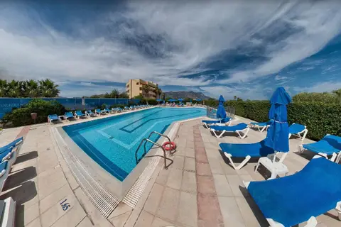 Cleopatra Superior Hotel in Καρδάμαινα — foto 3