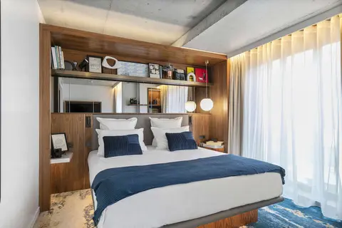 Card Hotel in Parijs, foto 11