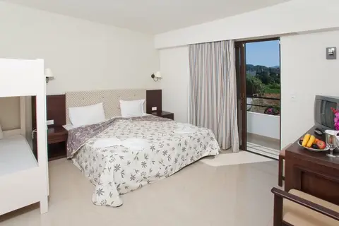 Matoula Beach Hotel in Ιαλυσός — foto 16