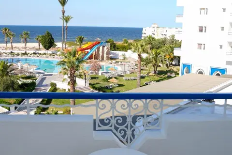 Aylimas Beach & Resort in المنستير — foto 4