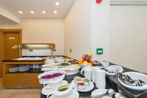 Bisetun Hotel in Fatih — foto 16