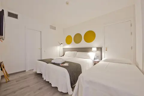 Aparthotel Atenea Vallès in Granollers — foto 16