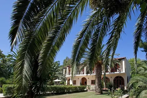 Milton in Ρόδα — foto 25