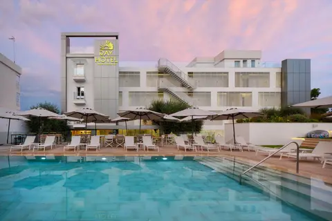 Ray Hotel in Korfoe