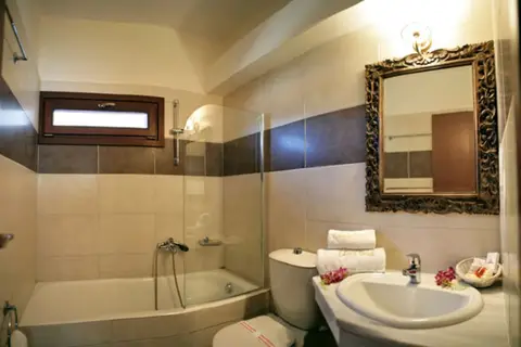 Clara Hotel in Πέτρα — foto 24