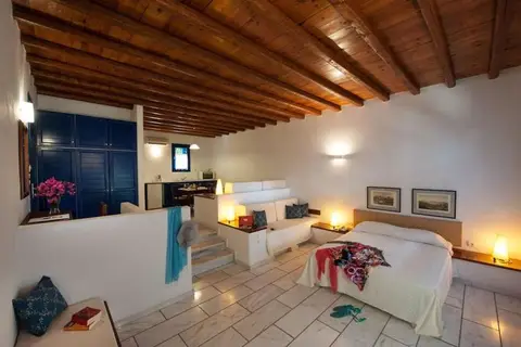 Mr & Mrs White Paros in Νάουσα — foto 8